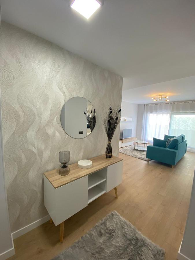 Apartamentos Modernos Residencial El Pinar Лиенкрес Екстериор снимка
